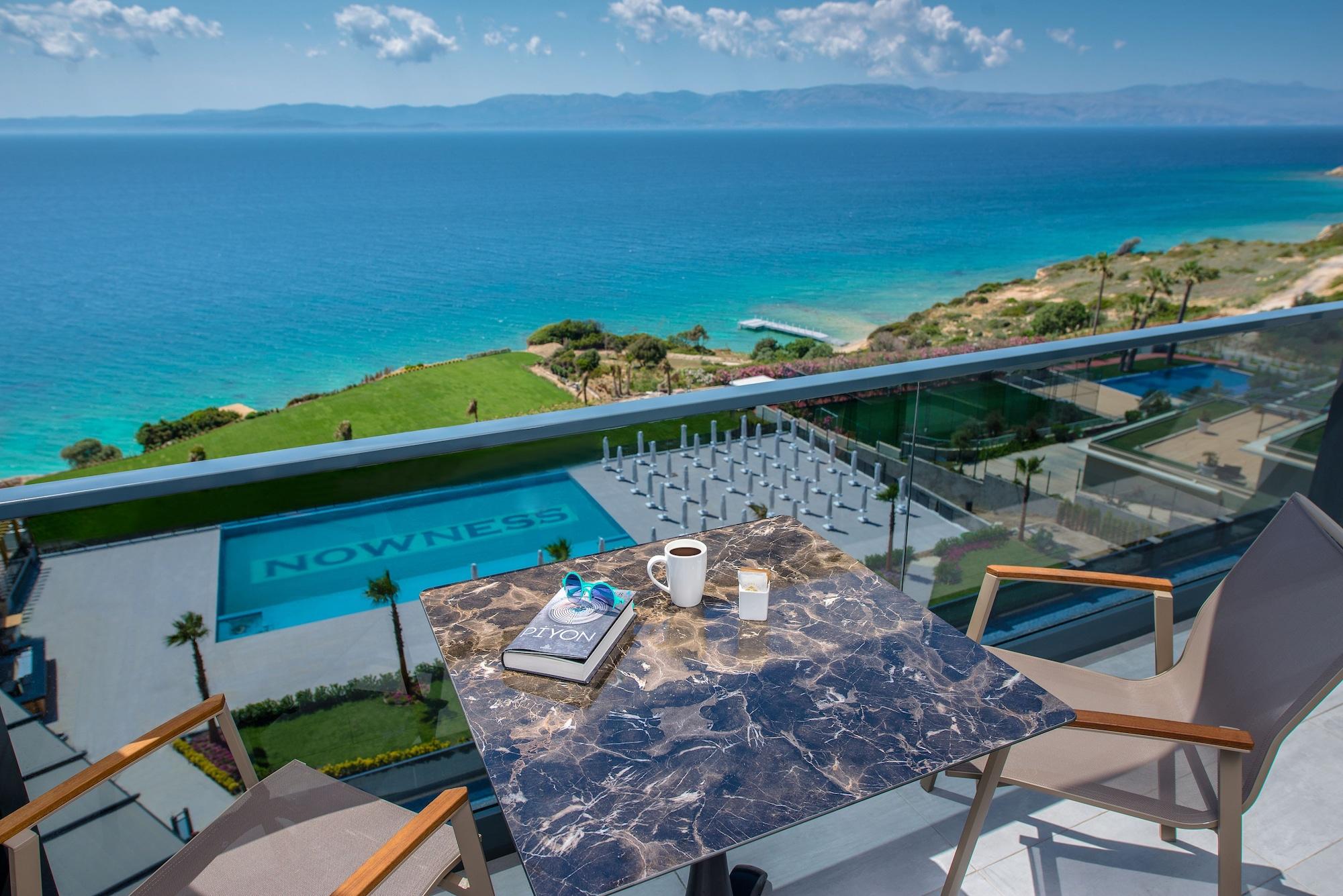 The Nowness Luxury Hotel & Spa Adulty Only เซสเม ภายนอก รูปภาพ