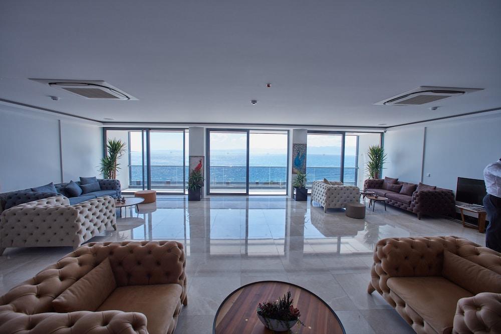 The Nowness Luxury Hotel & Spa Adulty Only เซสเม ภายนอก รูปภาพ